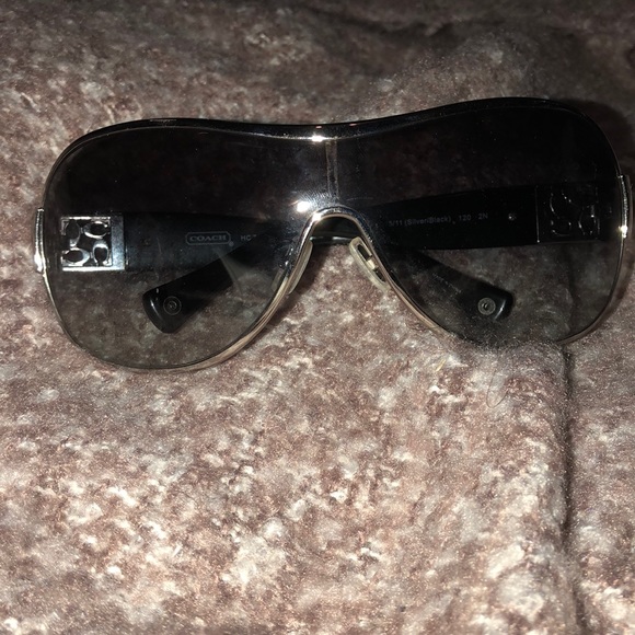 Coach sunglasses - Picture 3 of 6